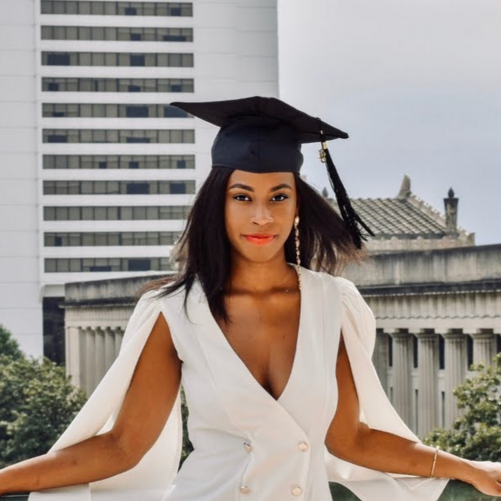 Meet your Posher, Ameshia